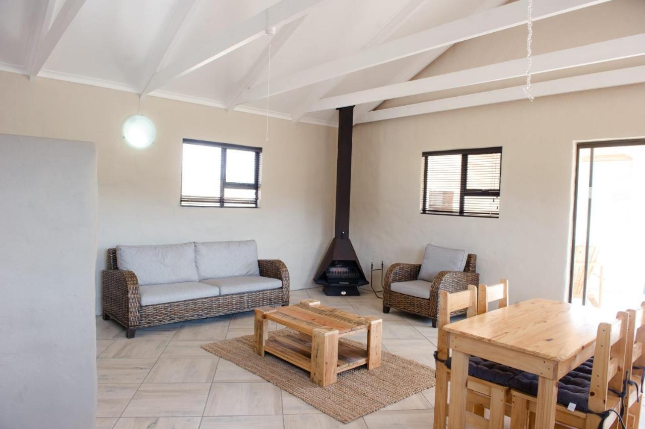 African Game Lodge Montagu Bagian luar foto