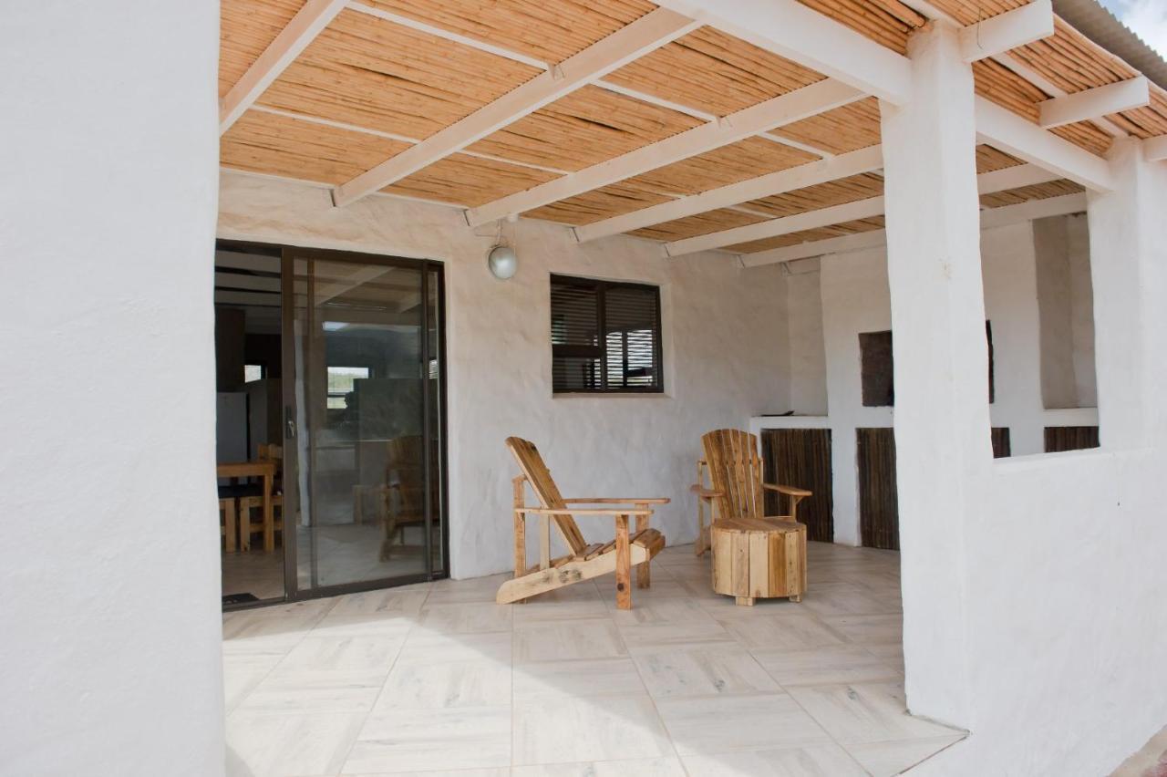 African Game Lodge Montagu Bagian luar foto